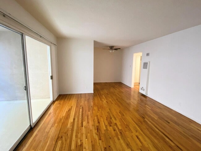 Photo - 422 S Willaman Dr Unidad 6