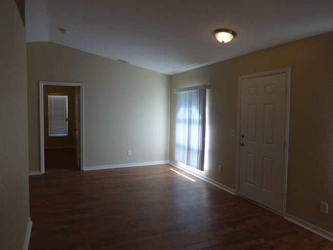 Photo - 3965 SW Laffite St