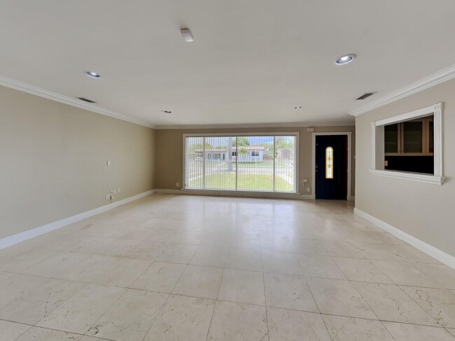 Photo - 8450 SW 27th Terrace