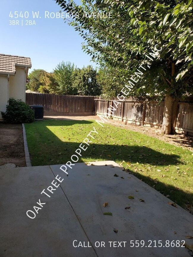 Photo - 4540 W Roberts Ave