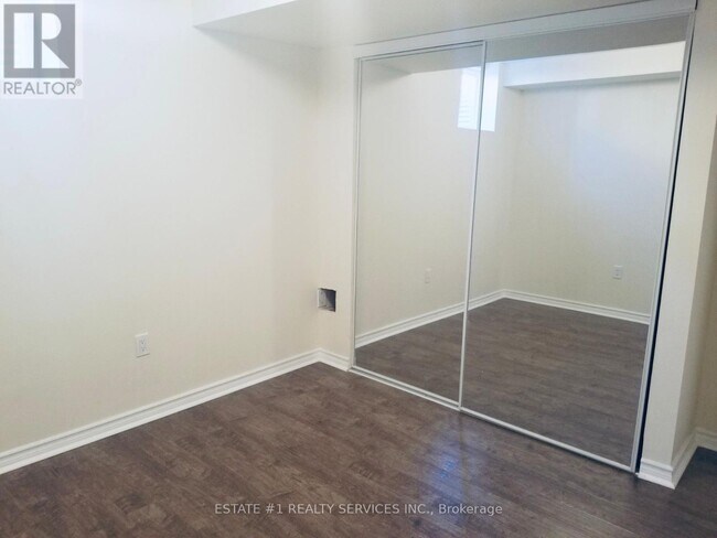 Photo - 12 Locarno St