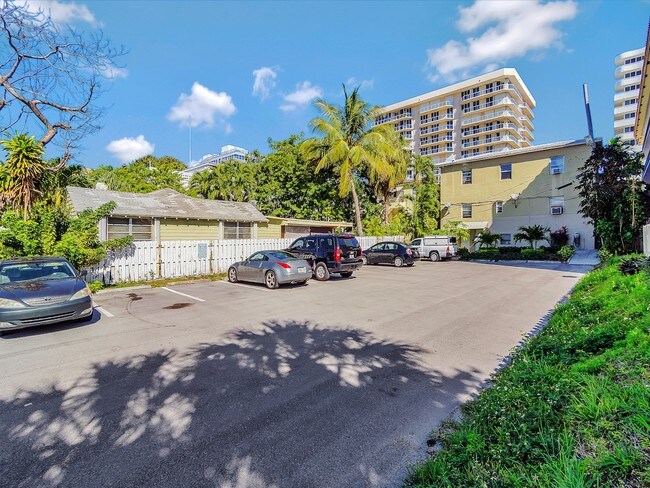 Photo - 8910 Collins Ave