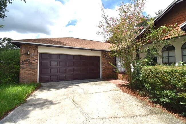 9109 Queen Elizabeth Ct