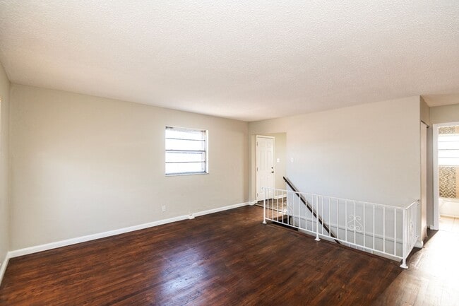 Photo - 8318-8320 Wabash Ave Unit 8318 Wabash