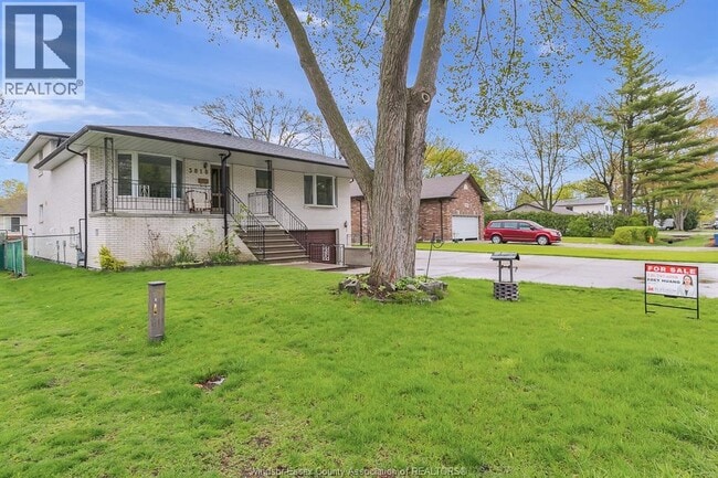 Photo - 3818 Woodward Blvd