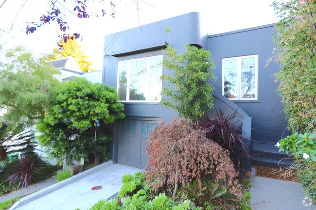 Building Photo - Glen Park: Immaculate Renovated Home 3 Bed...