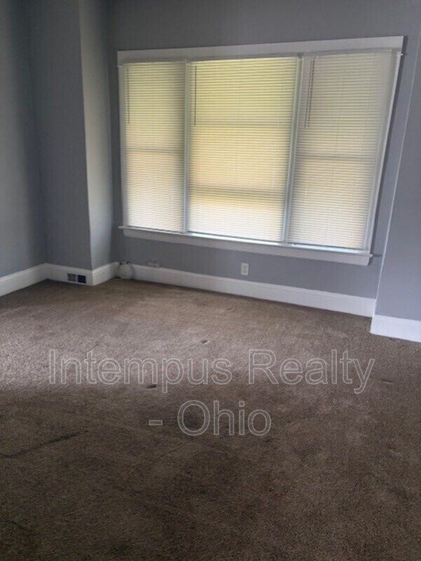 Photo - 112 E. Second Street - Down Unit Down