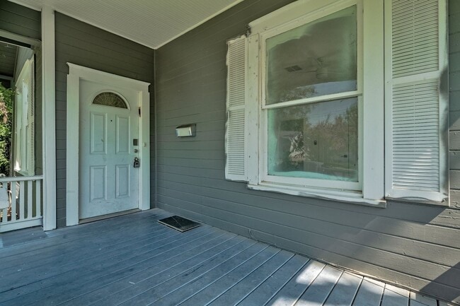 Photo - Upgraded and ready 5 bed 2 bath home next ... Unit #B