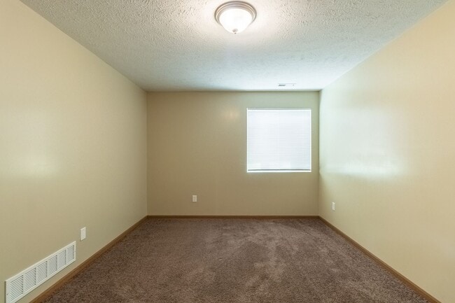 Photo - Beautiful Newer Home In South Lincoln
