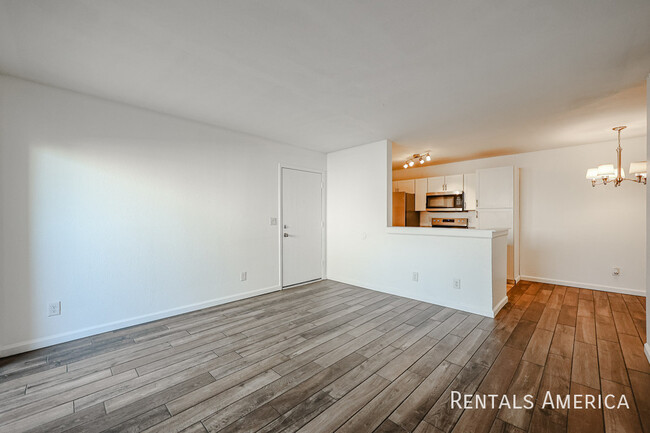 Photo - 623 W Guadalupe Rd Condo Unit 128