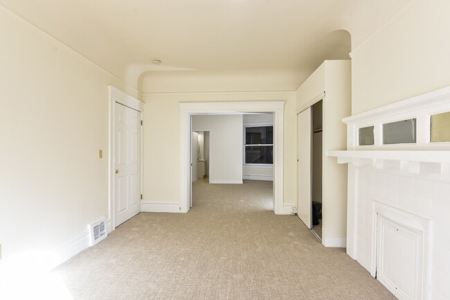 Photo - 1024 Bush St