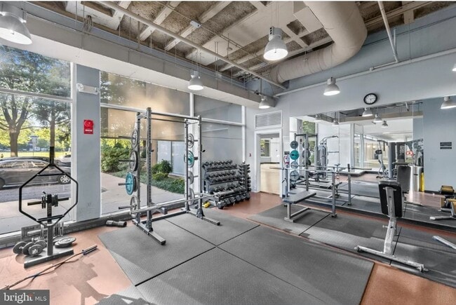 Photo - 350 G St SW