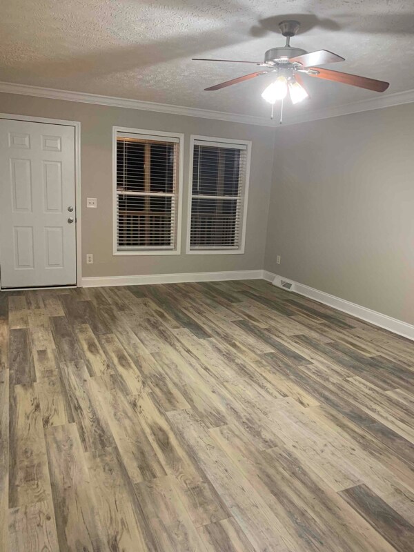 Photo - 2007 Haynes Lennon Hwy