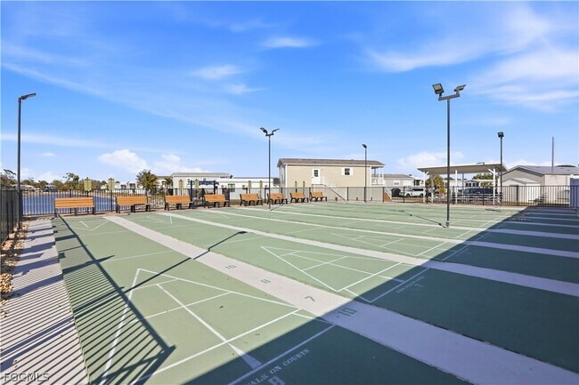 Photo - 158 Nanaimo Trail