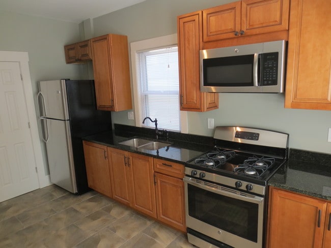 Photo - 1849 W 65th St Unit 1