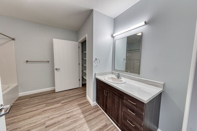 Photo - Centre @ 501 Apartments