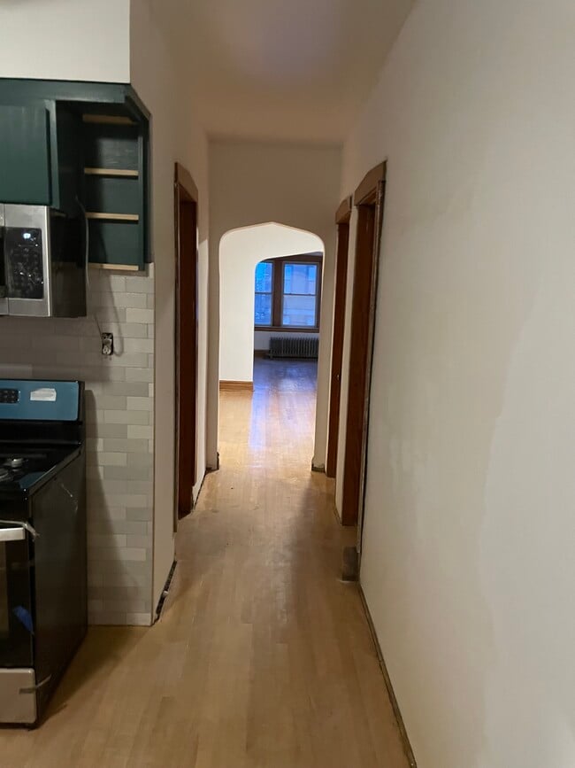 Photo - 2345 W 24th St Unidad 2