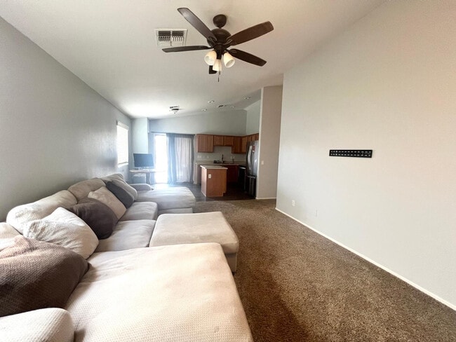 Photo - 28496 N Dolomite Ln