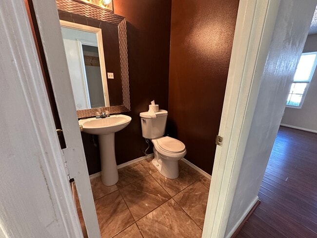 2143 Kimball Cir