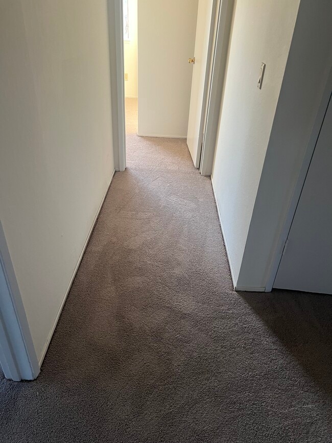 Photo - 7242 Aberfeldy Way