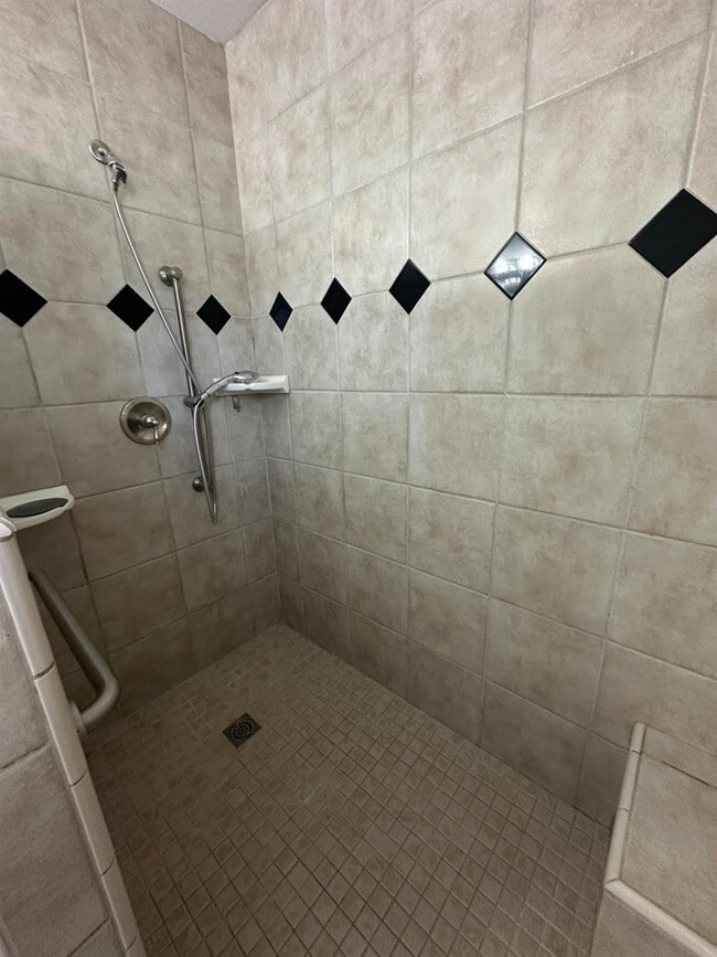 Photo - 626 W Vassar Ave