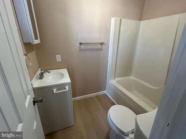 Photo - 38 Hanover St