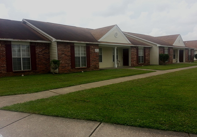 Cherry Brook Apartments - Cherry Brook Apartments