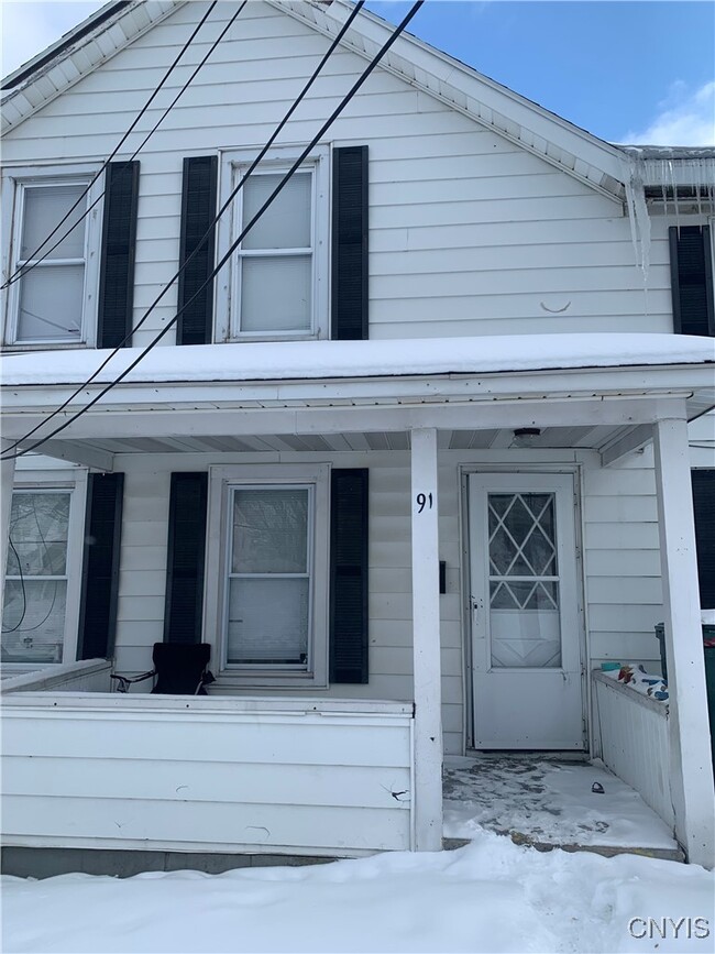 Photo - 89-93-93 E 5th St