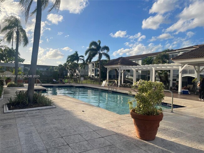 Photo - 9610 NW 2nd St Unit 8-201