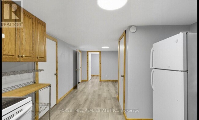 Photo - 27 Broadmoor Ave