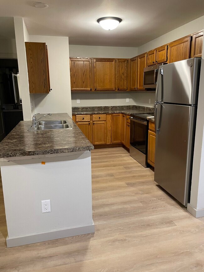 Photo - 2931 King James Way