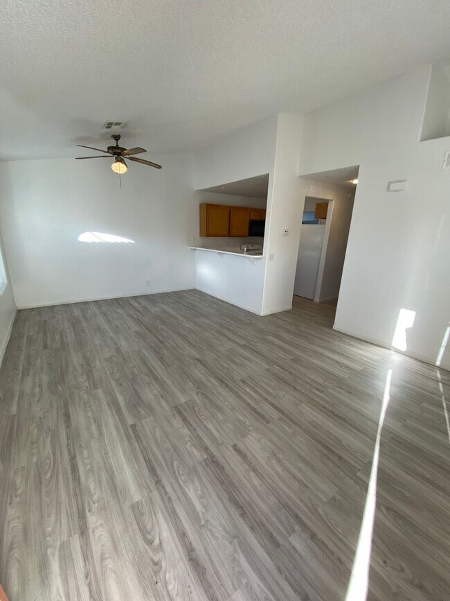 Photo - Americana Property Mgmt - Condo 2b - 2b in...