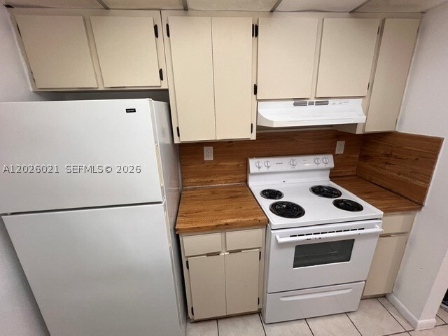 Building Photo - 6995 NW 186th St Unit E301