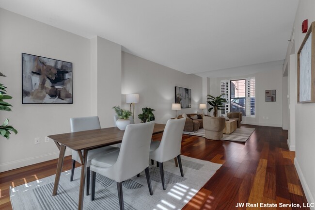 Building Photo - 26 2nd St Unit 1 Rental