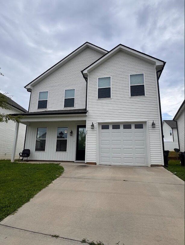 Building Photo - Inquire today on how to get FREE rent!