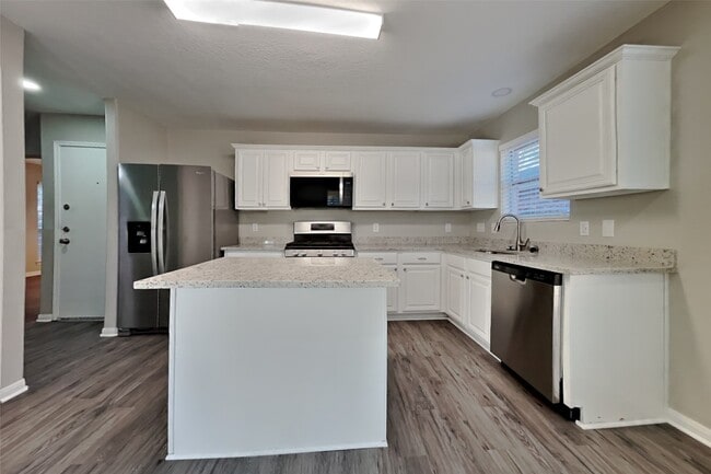 Photo - 32339 Summer Park Ln