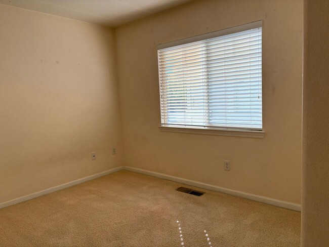 Photo - very nice 3 bedroom in North Valleys