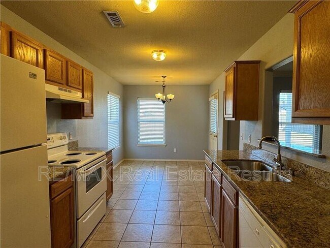 Photo - 6208 SW Meadow Well Ave