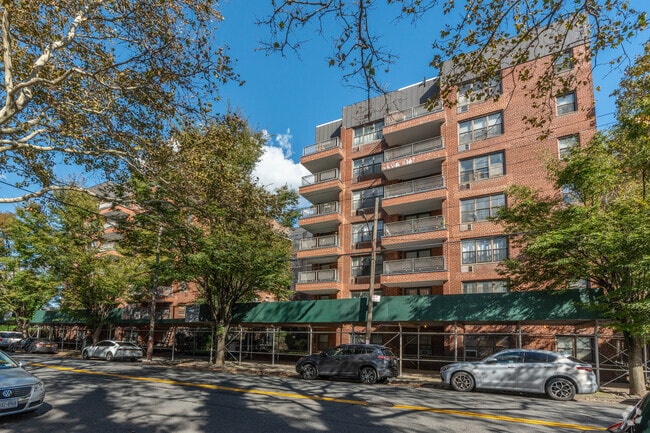 Photo - Kings Village