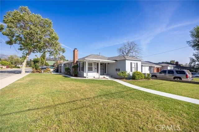 Photo - 558 N Vermont Ave