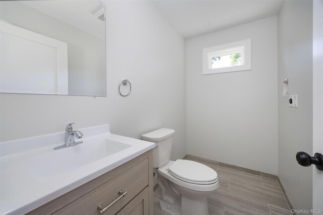 5 Douglas St Unit B