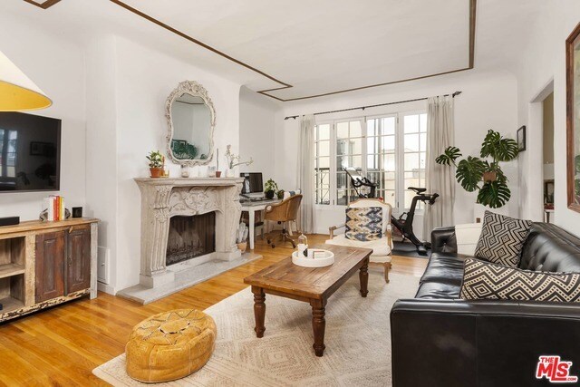 Photo - 1345 Hayworth Ave Unidad 312 Rental