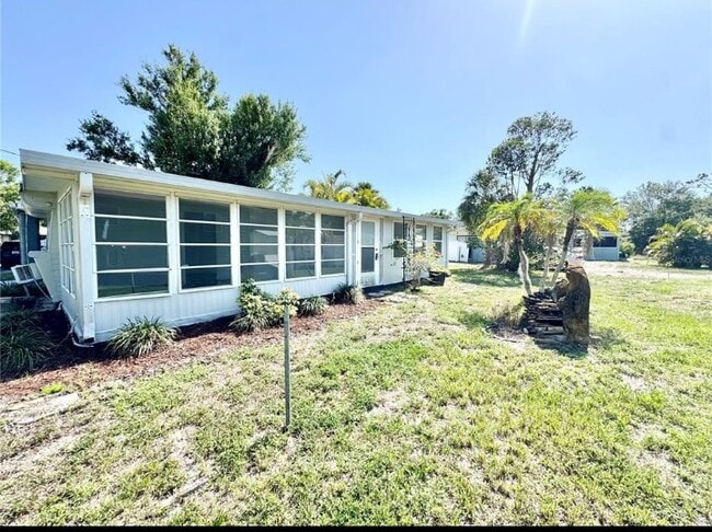 Building Photo - 162 Sapodilla St Rental