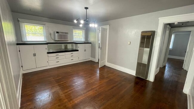 Photo - 835 E Weldon Ave