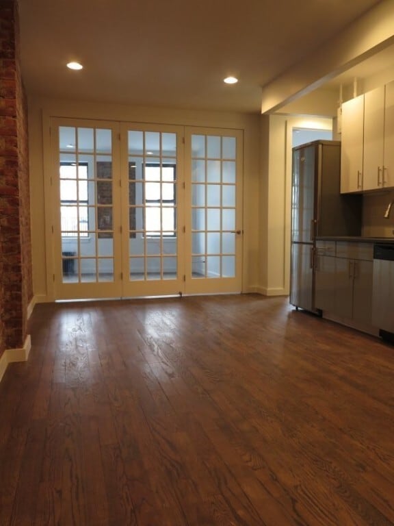 Photo - 684 Riverside Dr Unit 3A