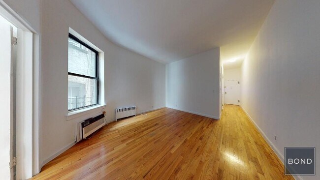 Building Photo - 233 East 81 Street Unit 2D Rental