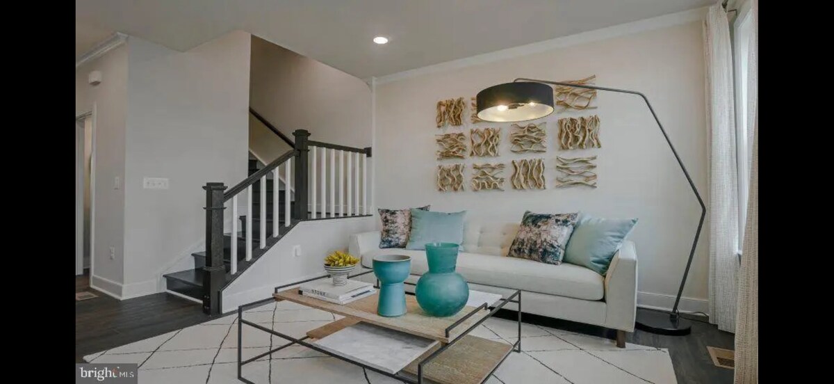 Photo - 1218 Vermeer Ave