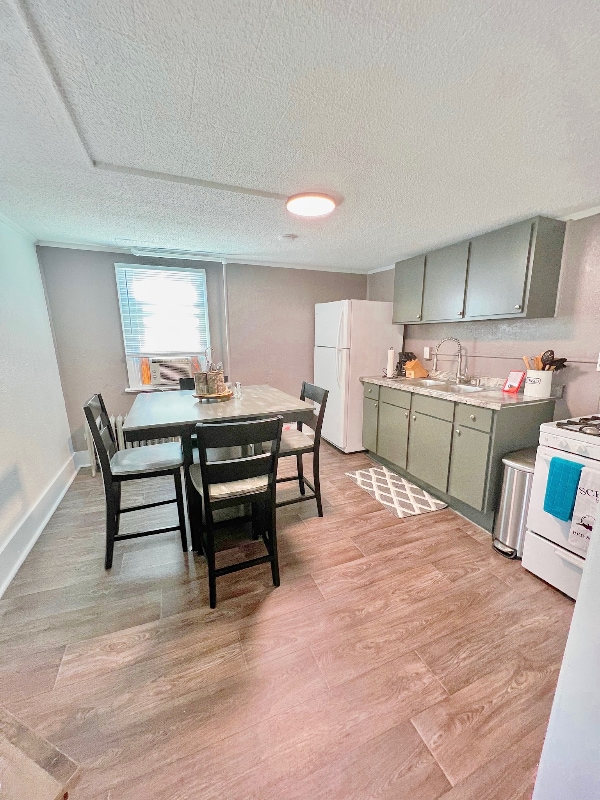 Photo - 123 Mortimer St Unidad 1