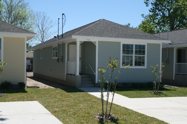 Photo - 724 16th St Casa