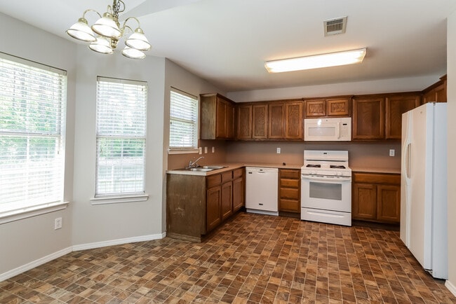 Photo - 2106 Cherry Creek Cir